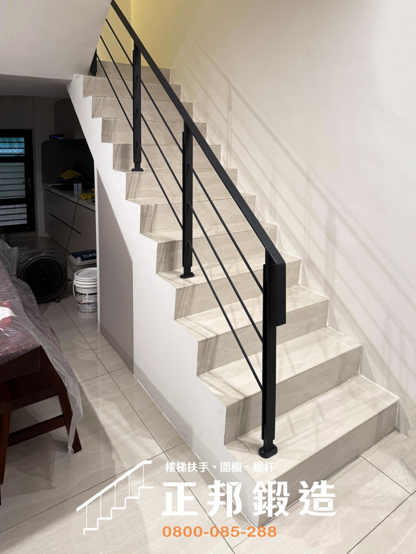 C9E-1074(烤漆顏色FR-9622M1) 新竹樓梯扶手安裝 扶手廠商 (3)