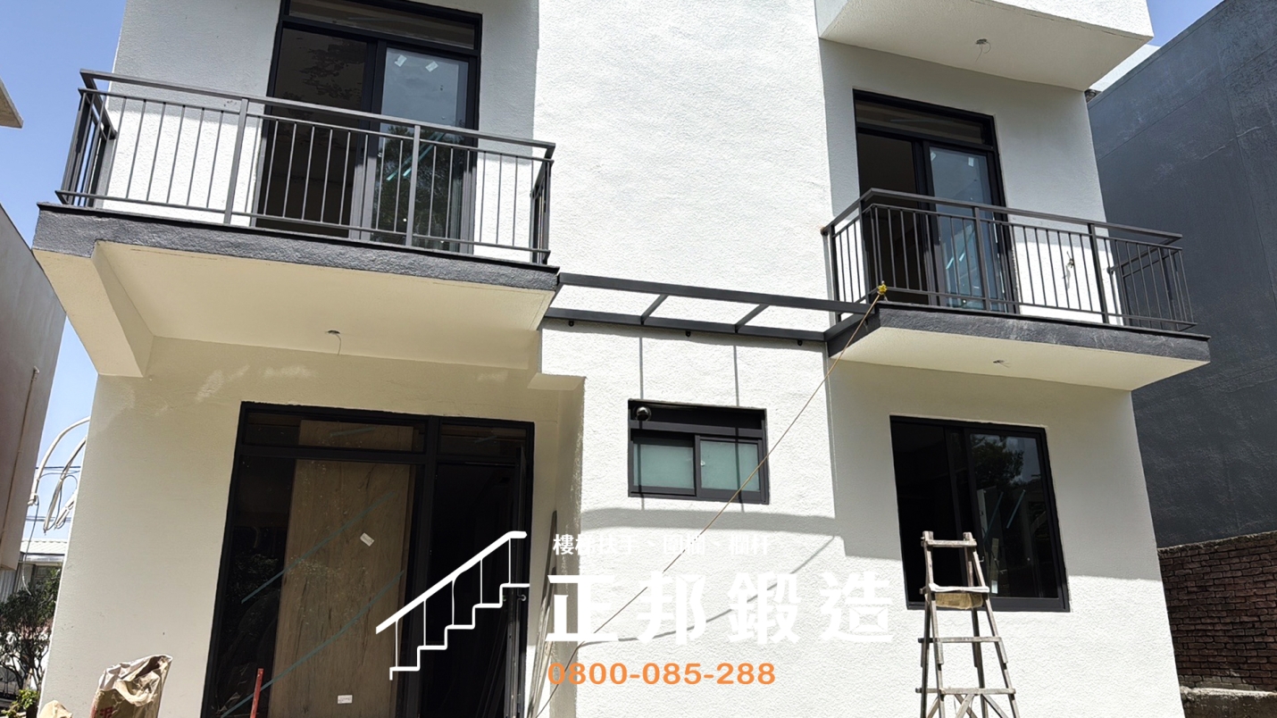 C9F-2072 (烤漆顏色FR-2898G)桃園欄杆廠商 欄杆安裝 (2)