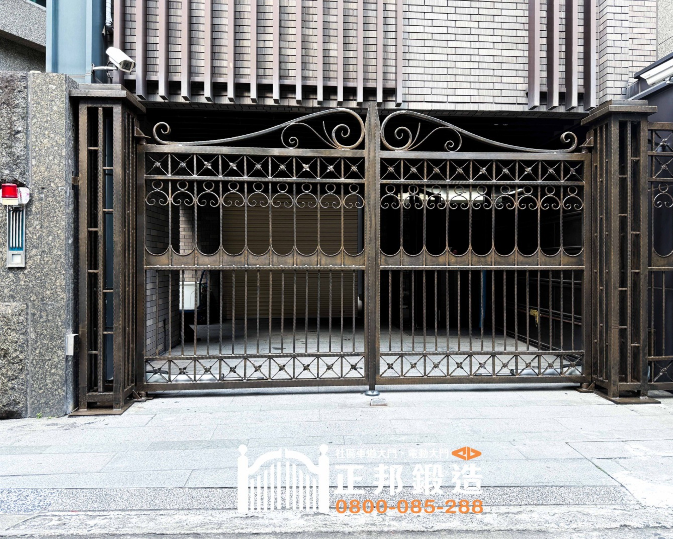 台北社區手動雙開大門 C9C-1094