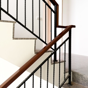 鐵扶手加木扶手面C9E-1081