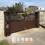 C9C-1102 (烤漆顏色FR-8677G) 桃園透天工廠住宅手動雙開大門安裝 (5)