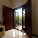 C9B-1030 (烤漆顏色FR-8679.門花3804) 龍潭換外門 包框換門 (3)