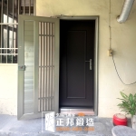 C9B-2038 (烤漆顏色FR-8679) 台中換門廠商推薦 包框換門 (2)