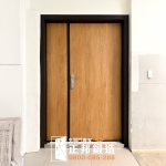 C9B-6004 (烤漆顏色FR-81255木紋2005WB) 新竹換大門 新竹換門 (2)