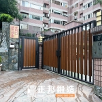 C9C-4062 不銹鋼社區大門 (FR-9637 木紋烤漆R116) 木紋烤漆更耐用 (3)