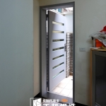 C9B-2051 中壢包框換門 (3)