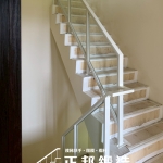 C9E-2012 (烤漆顏色FR-1737M2、10光強) 芎林樓梯扶手廠商安裝 (5)