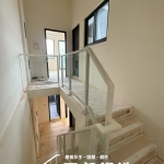 C9E-2012 (烤漆顏色FR-1737M2、10光強) 芎林樓梯扶手廠商安裝 (3)