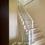 C9E-2012 (烤漆顏色FR-1737M2、10光強) 芎林樓梯扶手廠商安裝 (9)