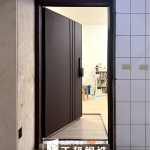 C9B-2040 (烤漆顏色FR-8677) 三重乾式施工換門安裝 (1)