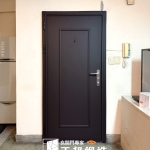 C9B-2038(烤漆顏色FR-8679) 台北玄關門安裝 (3)