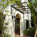 古典鍛造遮雨棚C9G-1028(古典褐)(3mm透明平板PC板) 安裝於歐式建築門廊