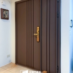 台中換門案例 烤漆顏色(FR-8677G)