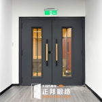 C9B-1103 烤FR-2910) 裝修玄關門安裝 (6)