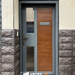 C9B-3001木紋烤漆R108(FR-2898) 新竹玄關門安裝 (2)