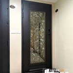 樹林加裝外門客來圖(門框烤漆顏色FR-8679不銹鋼雷切小鳥門花