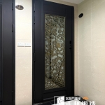 樹林加裝外門客來圖(門框烤漆顏色FR-8679不銹鋼雷切小鳥門花