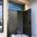 C9A-1039 開天設計 (烤底漆噴黑平光刷3803)湖口大門安裝 (1)