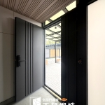 C9B-2040含開天(FR-2898) 薛先生大門安裝案例 (3)