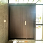 C9B-2058 烤漆顏色FR-8677 基隆何先生子母包框安裝案例照片