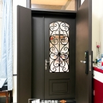 C9B-1073外門+C9B-2060內門 (烤漆色FR-81255) 新竹大門安裝案例 (1)