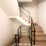 龍潭樓梯扶手推薦案例，使用【C9E-1068／噴漆消光黑】簡約造型室內樓梯扶手完工分享
